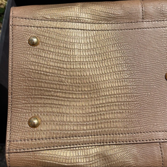 🌻 HOST PICK 🎉 Rare Yves Saint Laurent Gold Sheen Lizard Embossed Cabas ChYc 🌻 - Picture 5 of 9